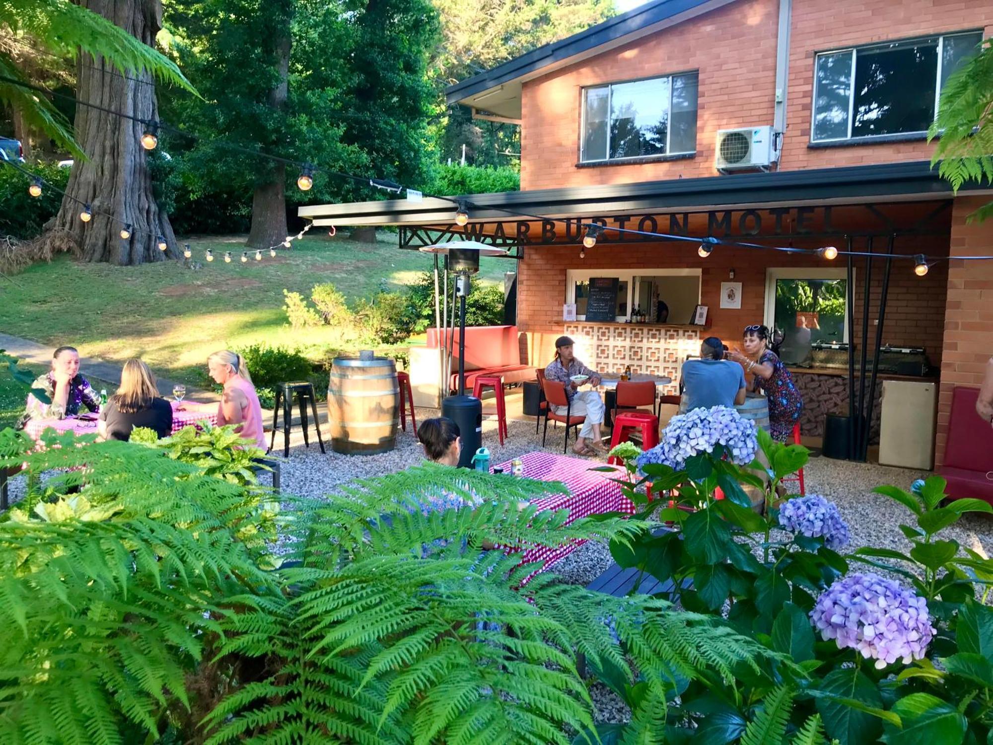 The Warby, Where Mid-Century Style Meets The Mountains Warburton Exterior foto
